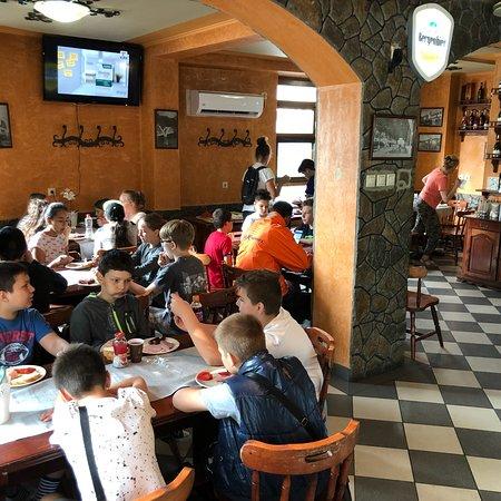 Happy Pizza Calimanesti