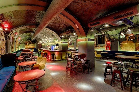 Cotton Pub