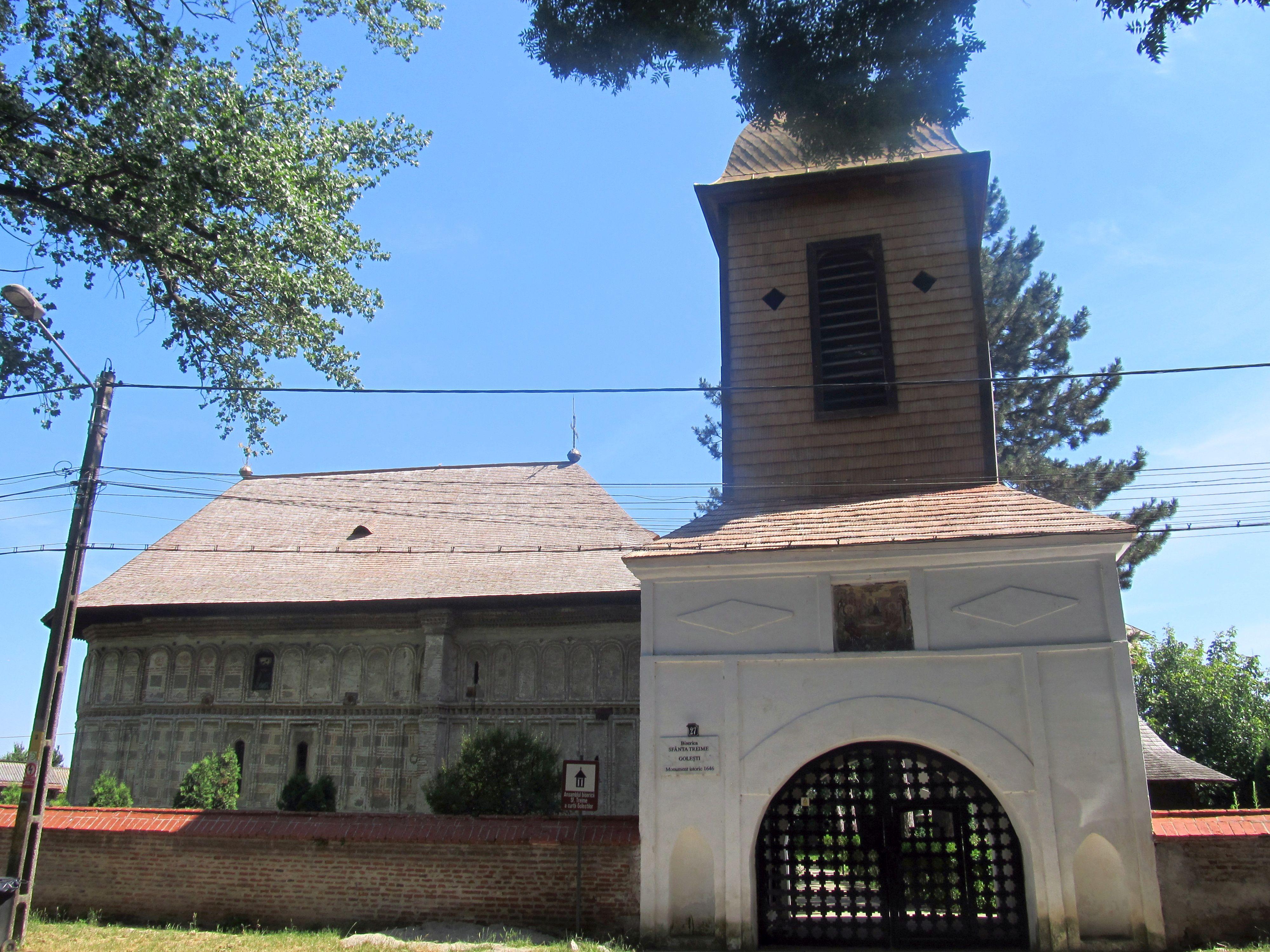 Biserica Golesti